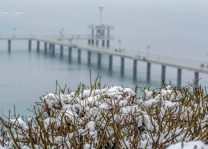 кирил и методий * Бургас