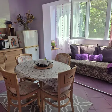 кирил и методий Apartman *