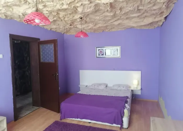 кирил и методий Appartamento Burgas